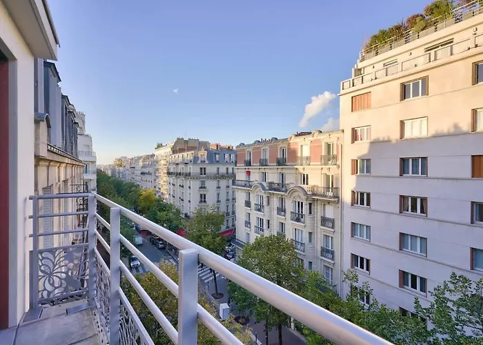 Appartement Bel Avec Balcon Paris